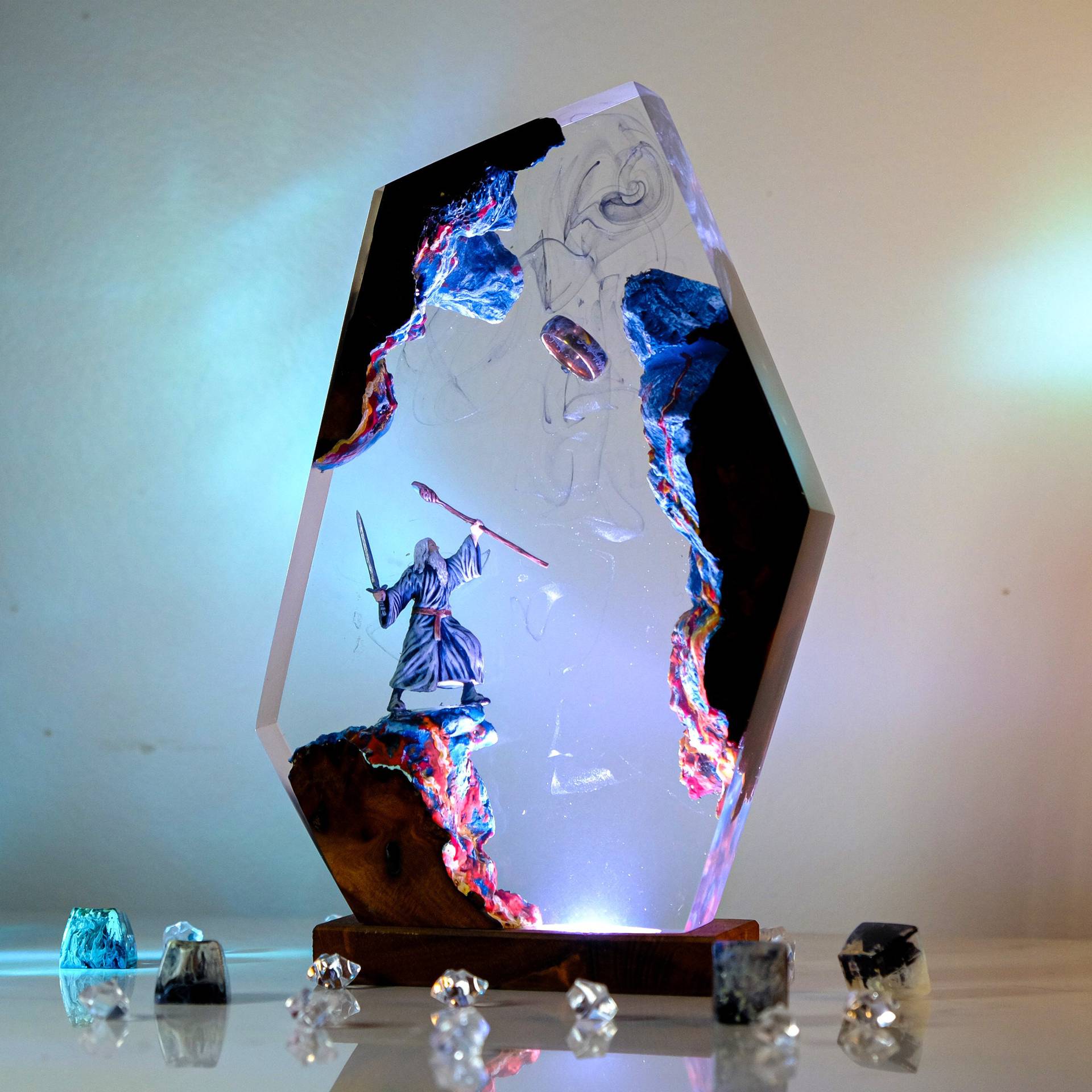 Lámpara de Resina con Figura d - Lighting Decor Items reseña y precio